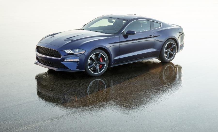  Ford Mustang Bullitt Kona Blue 2018 года  (NA) (фото 1 из 8)